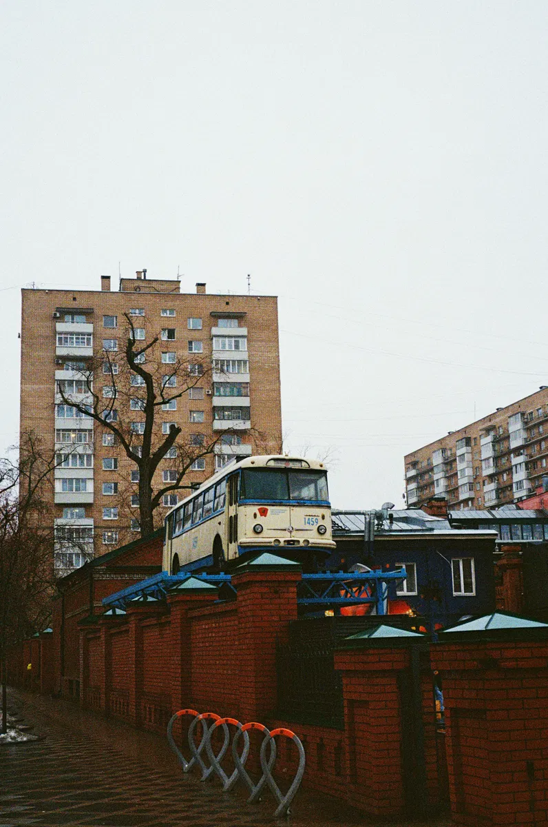 Троллейбус в Депо Лесная — место для фотосессии
